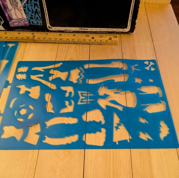 monster High Stylish Pink and Black Tote Bag - Picture 6 of 8